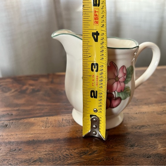 Creamer and sugar bowl by Epoch - Picture 8 of 10